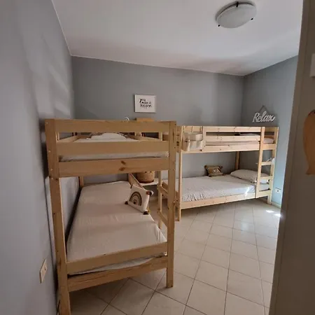 Sea & Garden Apartment
